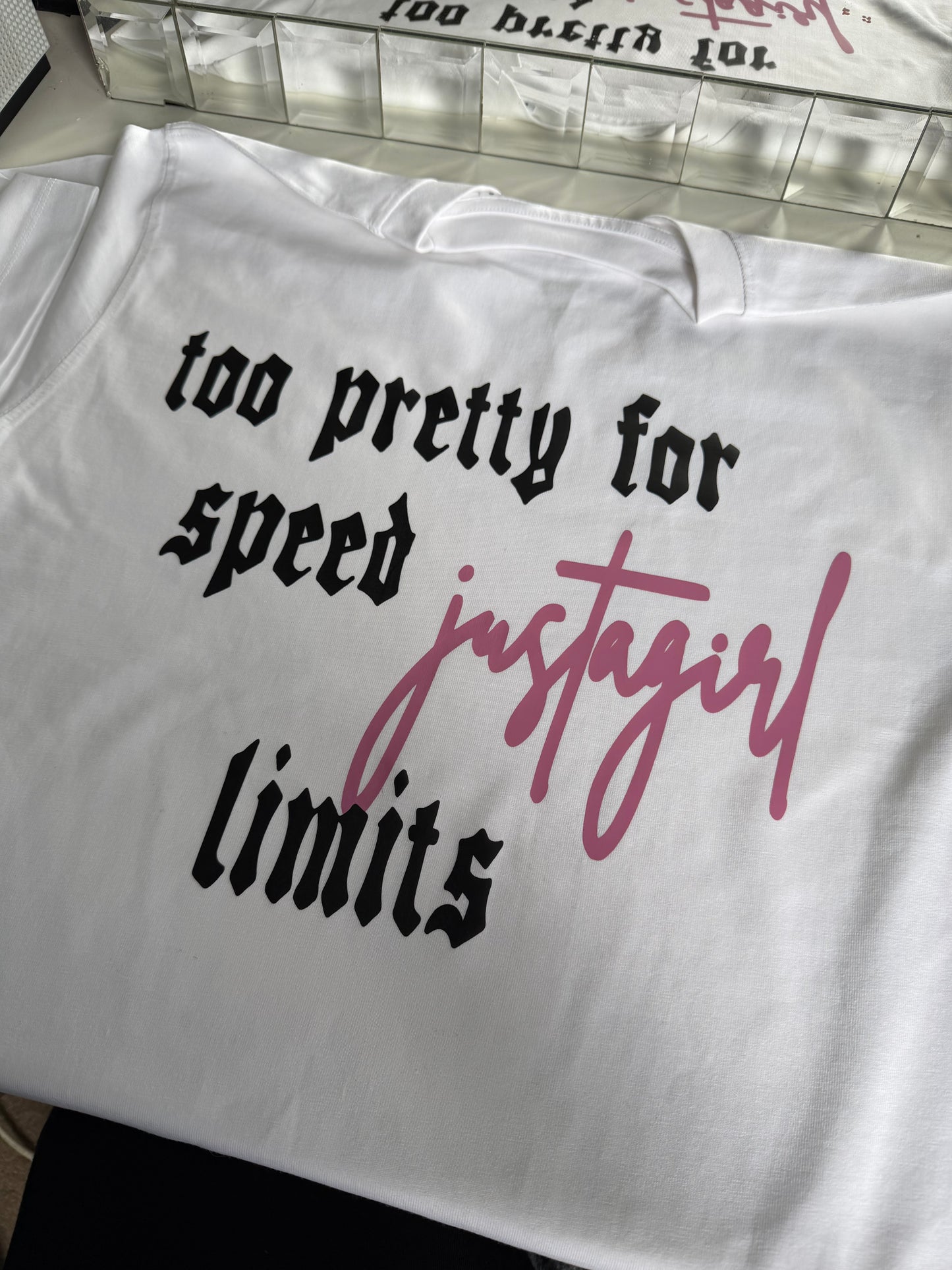 pretty girls tee