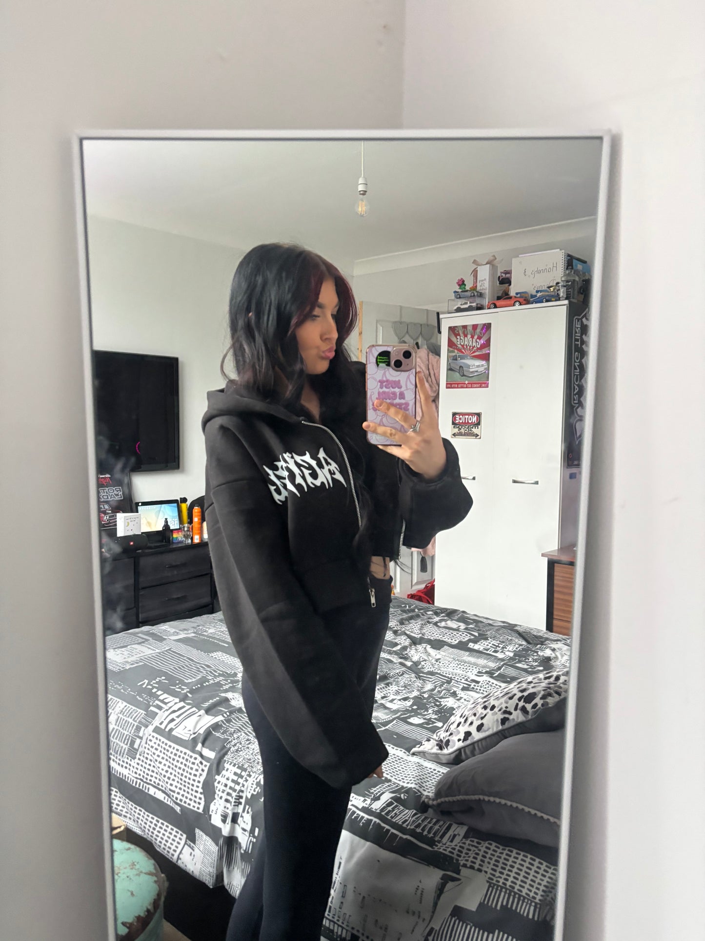 CROPPED HOODIE